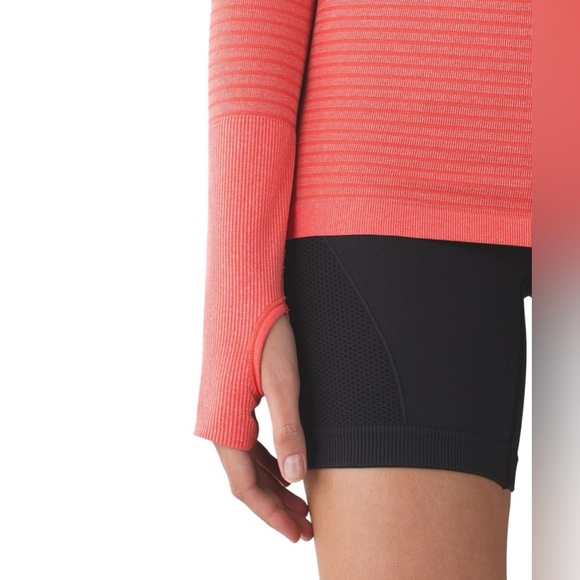 LULULEMON Swiftly Tech Long Sleeve Crew in Heathered Alarming - Picture 5 of 13